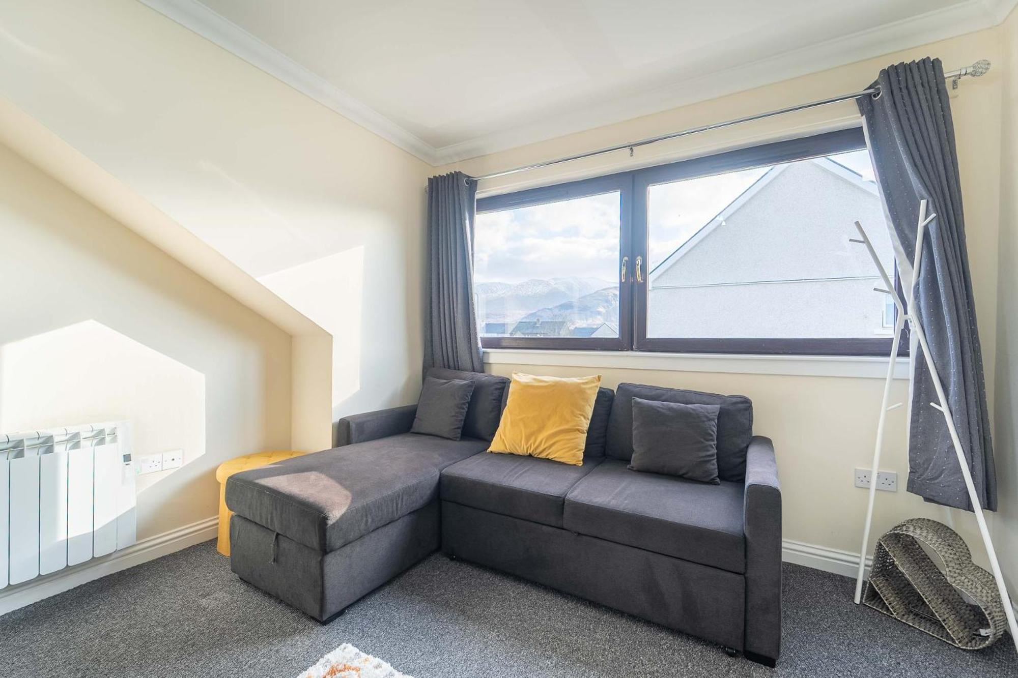 Ben View Apartments Flat A Caol ภายนอก รูปภาพ